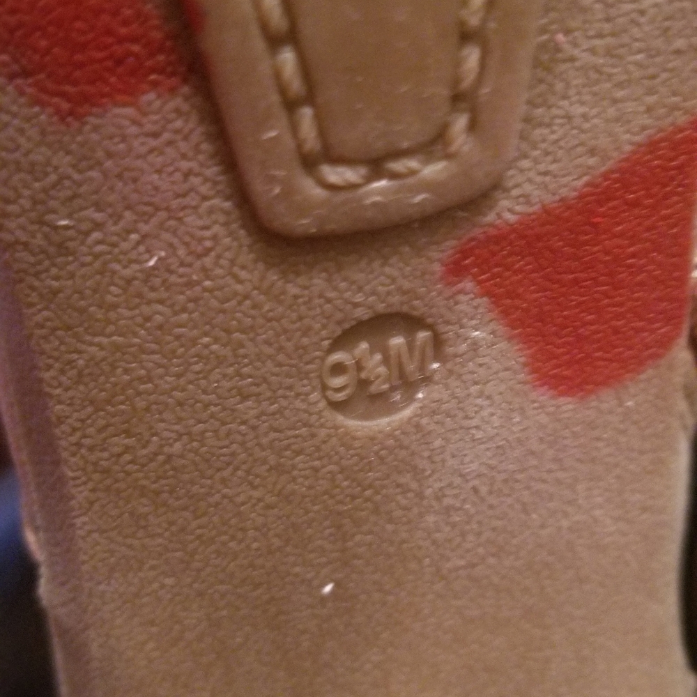 Guess Tan Lace Up Zip Up Light Brown Boots - Picture 5 of 16